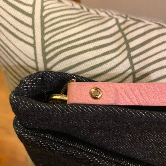 ⭐️BNWOT⭐️ Kate ♠️ Spade Denim Bow Envelope Clutch - Picture 6 of 8